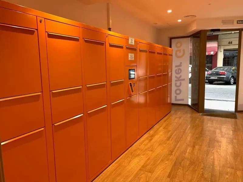 Consigna de equipaje 24/7 en Pamplona — Locker Go